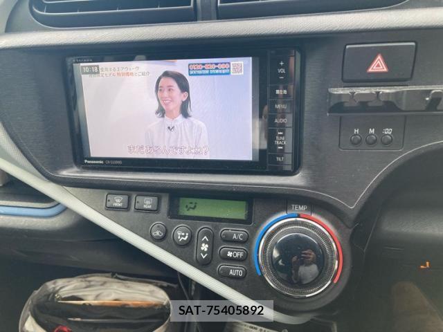 Toyota AQUA 2013-06 8883300-9