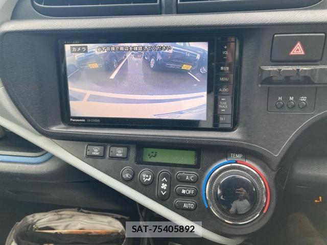 Toyota AQUA 2013-06 8883300-10