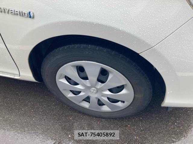 Toyota AQUA 2013-06 8883300-4