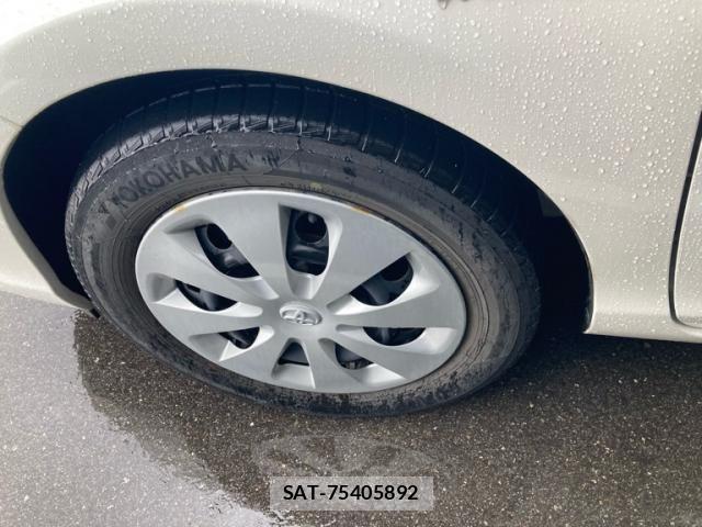 Toyota AQUA 2013-06 8883300-6