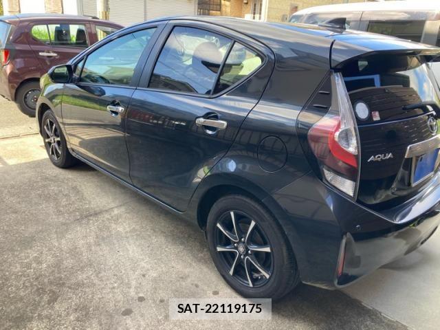 Toyota AQUA 2020-02 8883292-10