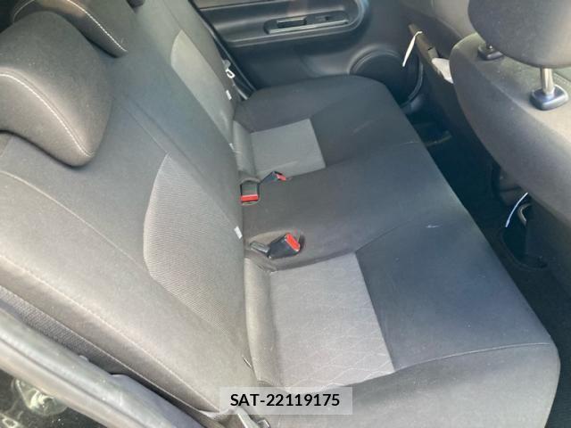 Toyota AQUA 2020-02 8883292-14