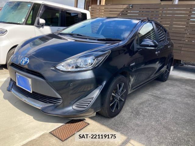 Toyota AQUA 2020-02 8883292-4