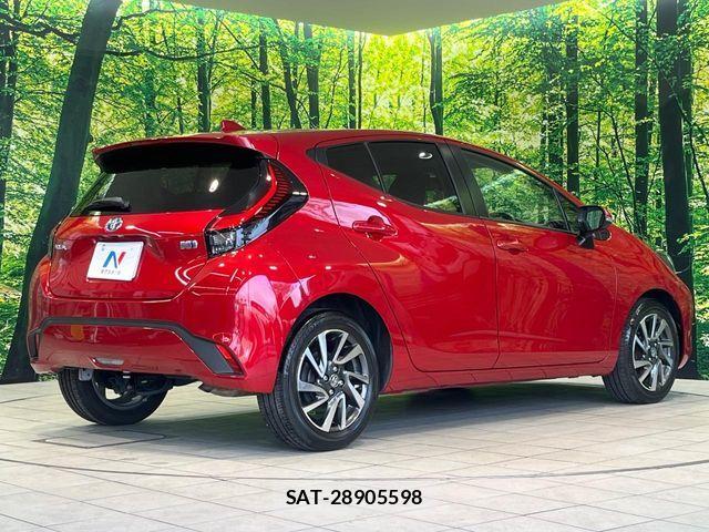 Toyota AQUA 2023-03 8883285-16
