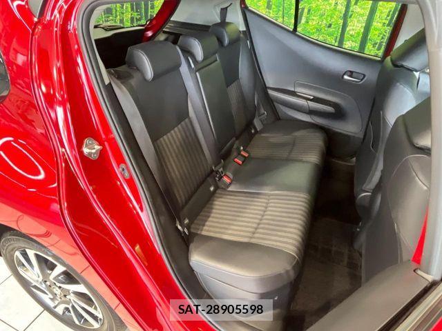 Toyota AQUA 2023-03 8883285-8