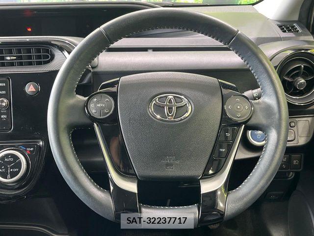 Toyota AQUA 2017-11 8883287-10