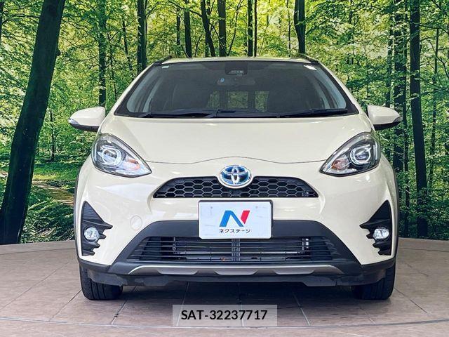 Toyota AQUA 2017-11 8883287-13