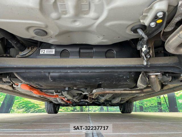 Toyota AQUA 2017-11 8883287-18