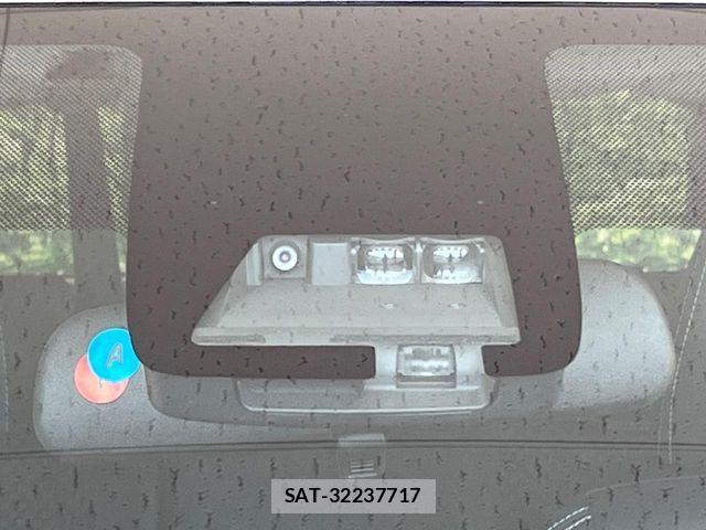 Toyota AQUA 2017-11 8883287-2