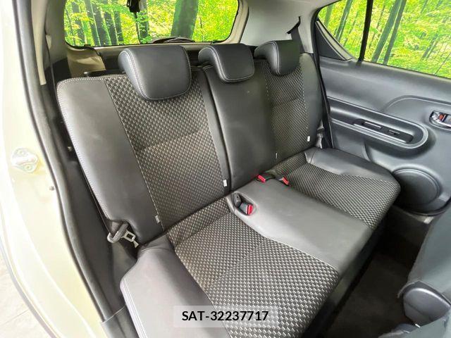 Toyota AQUA 2017-11 8883287-8