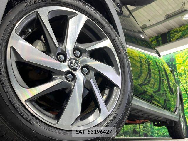 Toyota AQUA 2018-05 8883290-12