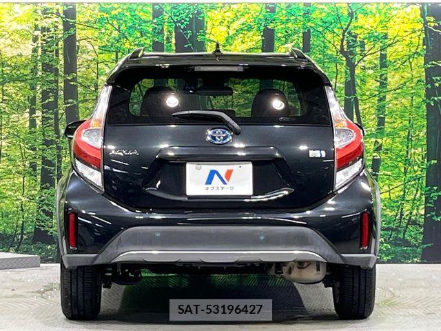 Toyota AQUA 2018-05 8883290-14