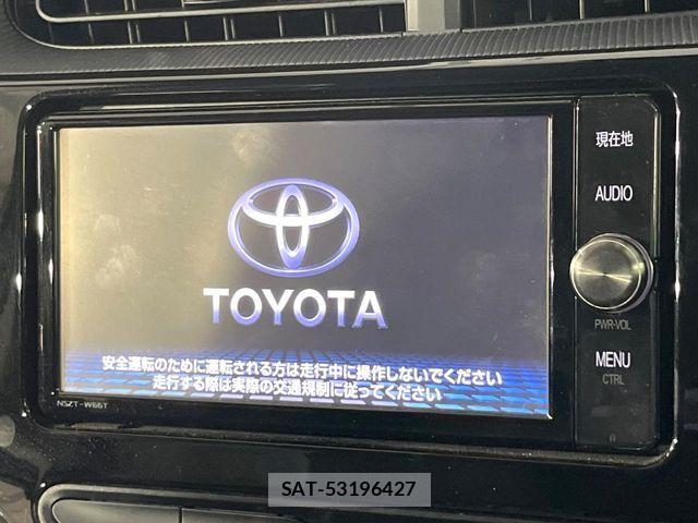 Toyota AQUA 2018-05 8883290-1