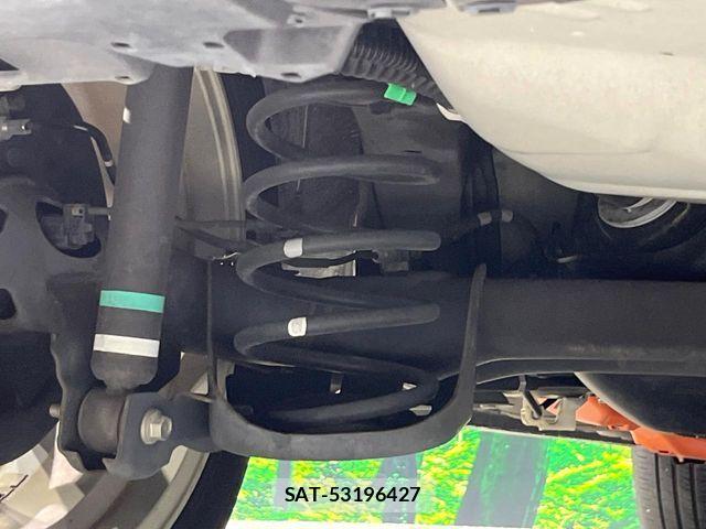 Toyota AQUA 2018-05 8883290-19
