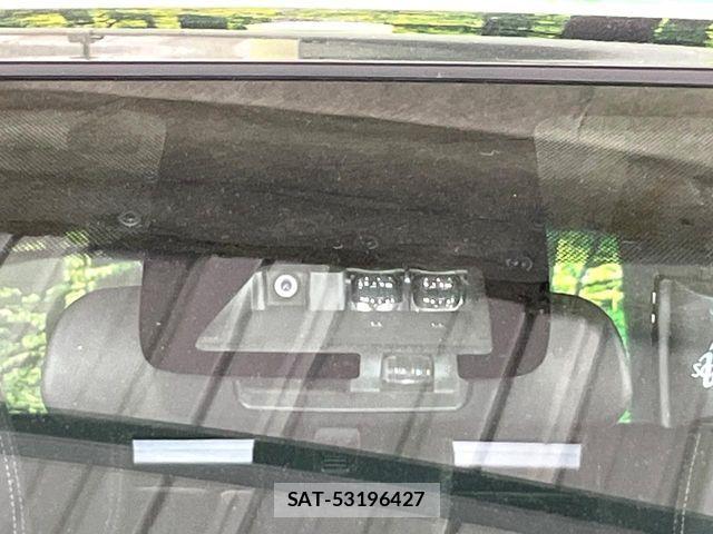 Toyota AQUA 2018-05 8883290-3