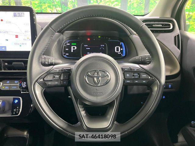 Toyota AQUA 2024-10 8883283-10