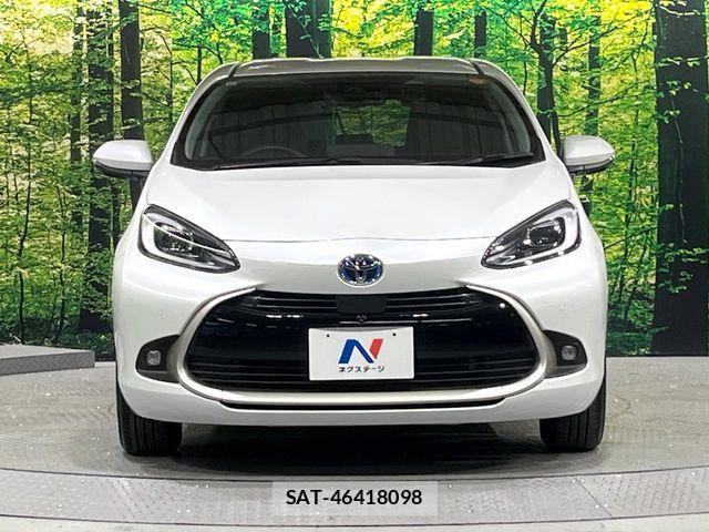 Toyota AQUA 2024-10 8883283-13
