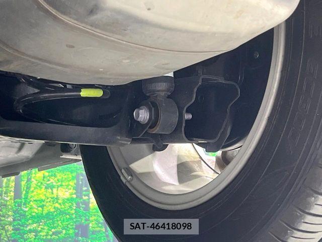 Toyota AQUA 2024-10 8883283-19