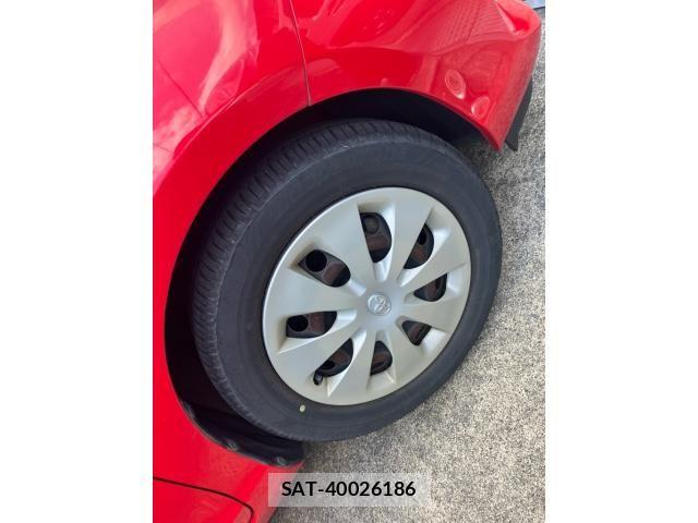 Toyota AQUA 2013-01 8883301-5