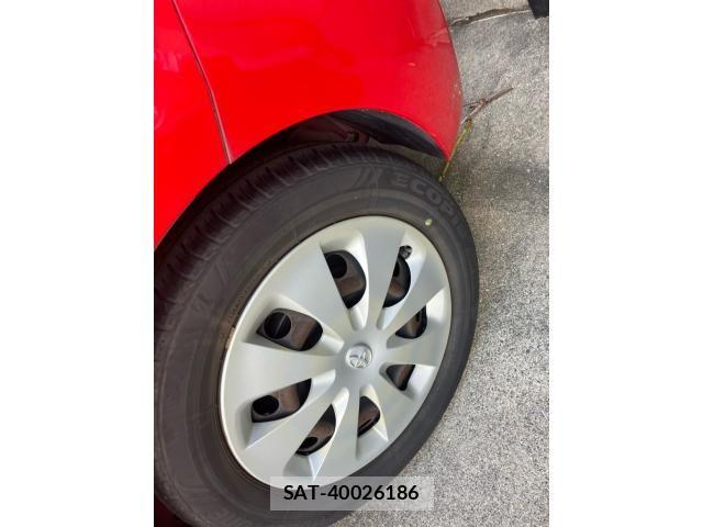 Toyota AQUA 2013-01 8883301-6