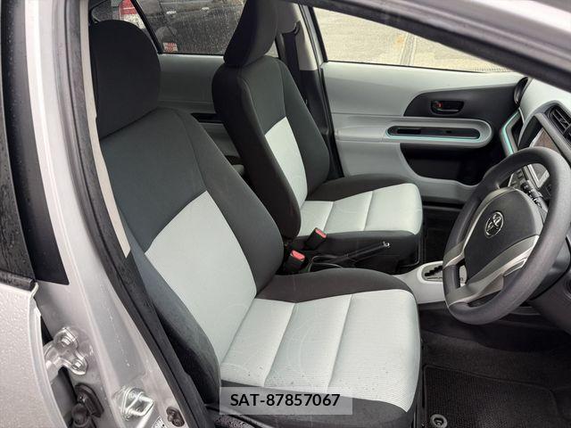 Toyota AQUA 2012-05 8883296-10