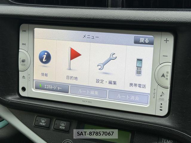 Toyota AQUA 2012-05 8883296-16