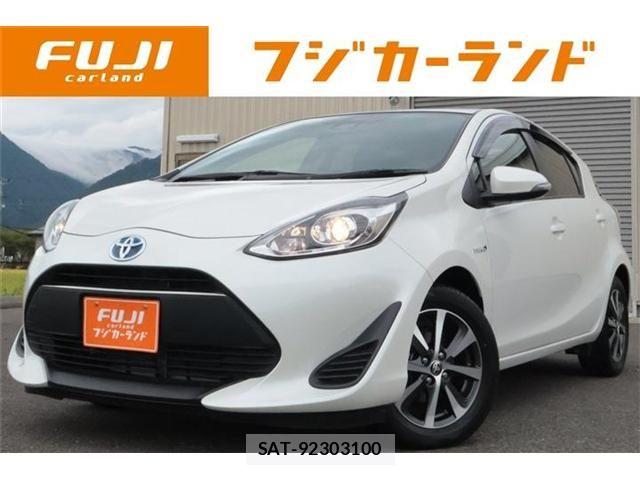 Toyota AQUA 2018-05 8883286-0