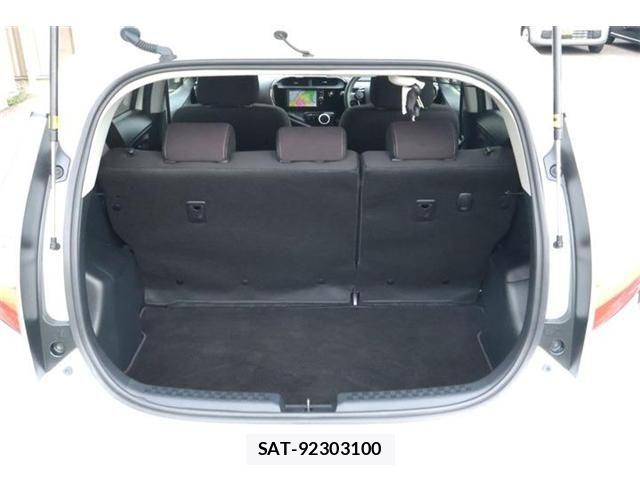 Toyota AQUA 2018-05 8883286-12
