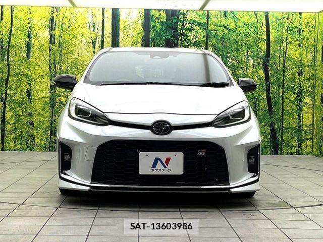 Toyota AQUA 2024-05 8883281-13