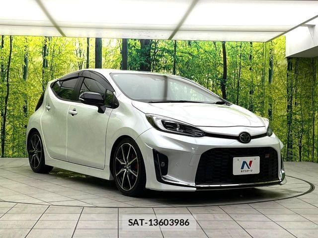 Toyota AQUA 2024-05 8883281-15