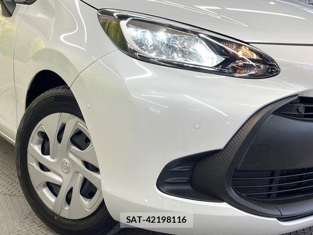 Toyota AQUA 2022-01 8883284-11