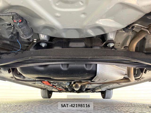 Toyota AQUA 2022-01 8883284-18