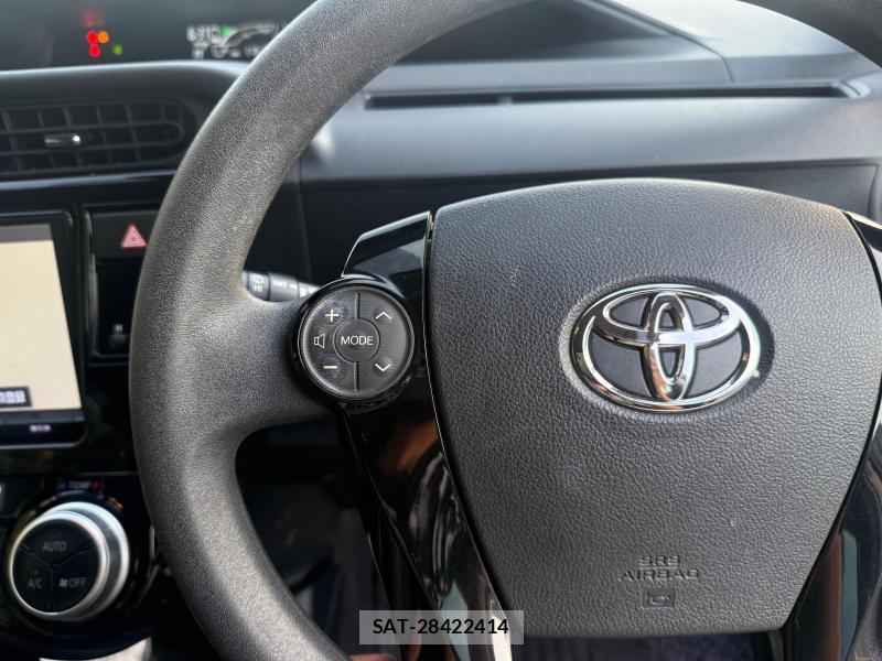Toyota AQUA 2017-05 1289503-16
