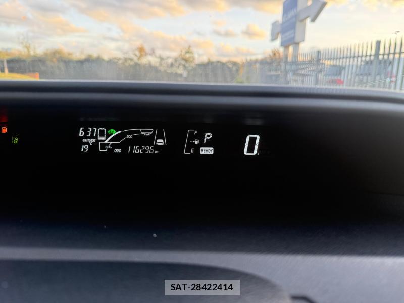 Toyota AQUA 2017-05 1289503-18