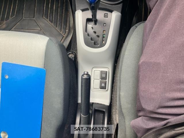 Toyota AQUA 2012-02 8883302-20