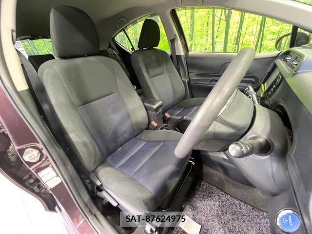 Toyota AQUA 2015-12 8883295-7