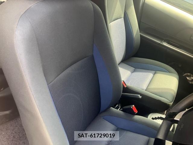Toyota AQUA 2017-10 8883293-17