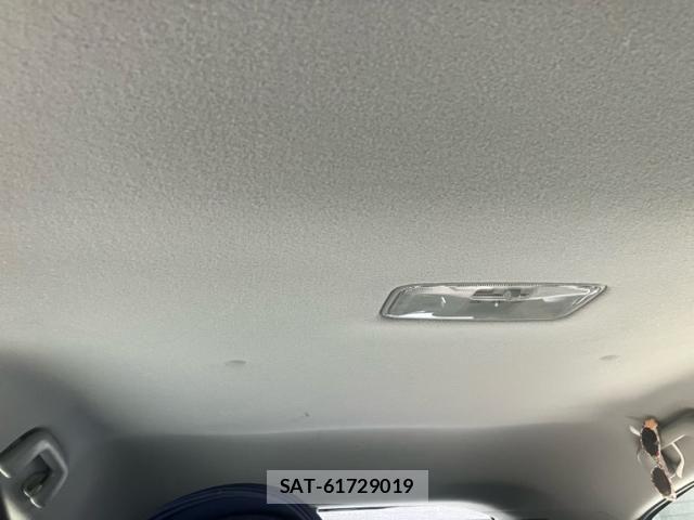Toyota AQUA 2017-10 8883293-19