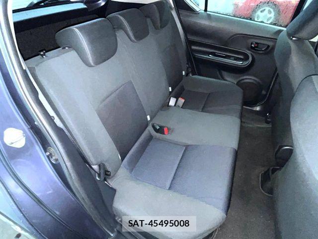 Toyota AQUA 2015-10 8883294-9