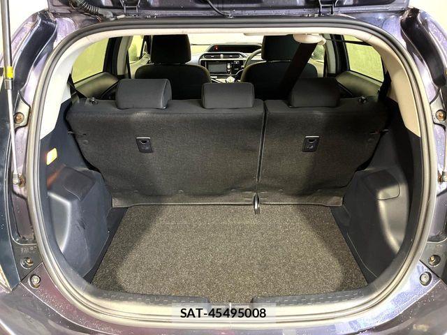 Toyota AQUA 2015-10 8883294-10