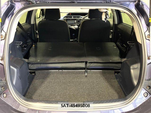 Toyota AQUA 2015-10 8883294-11