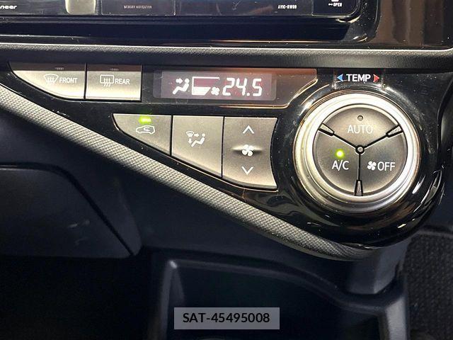 Toyota AQUA 2015-10 8883294-4