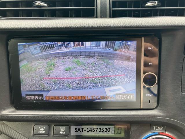 Toyota AQUA 2012-10 8883298-22