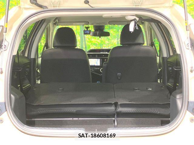Toyota AQUA 2020-12 8883288-9