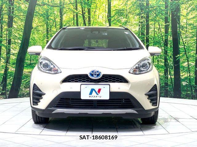 Toyota AQUA 2020-12 8883288-13