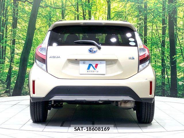 Toyota AQUA 2020-12 8883288-14