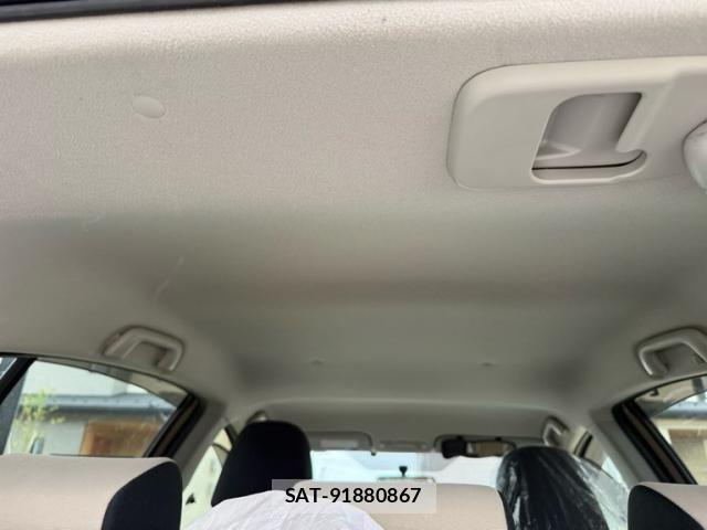 Toyota AQUA 2012-06 8883297-21