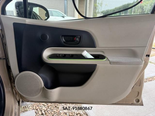 Toyota AQUA 2012-06 8883297-22