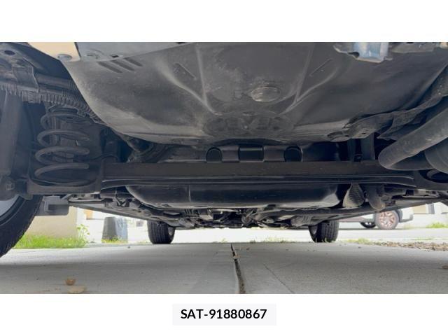 Toyota AQUA 2012-06 8883297-7