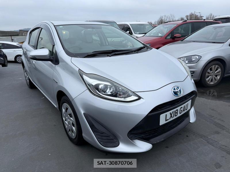 Toyota AQUA 2018-07 1184001-12